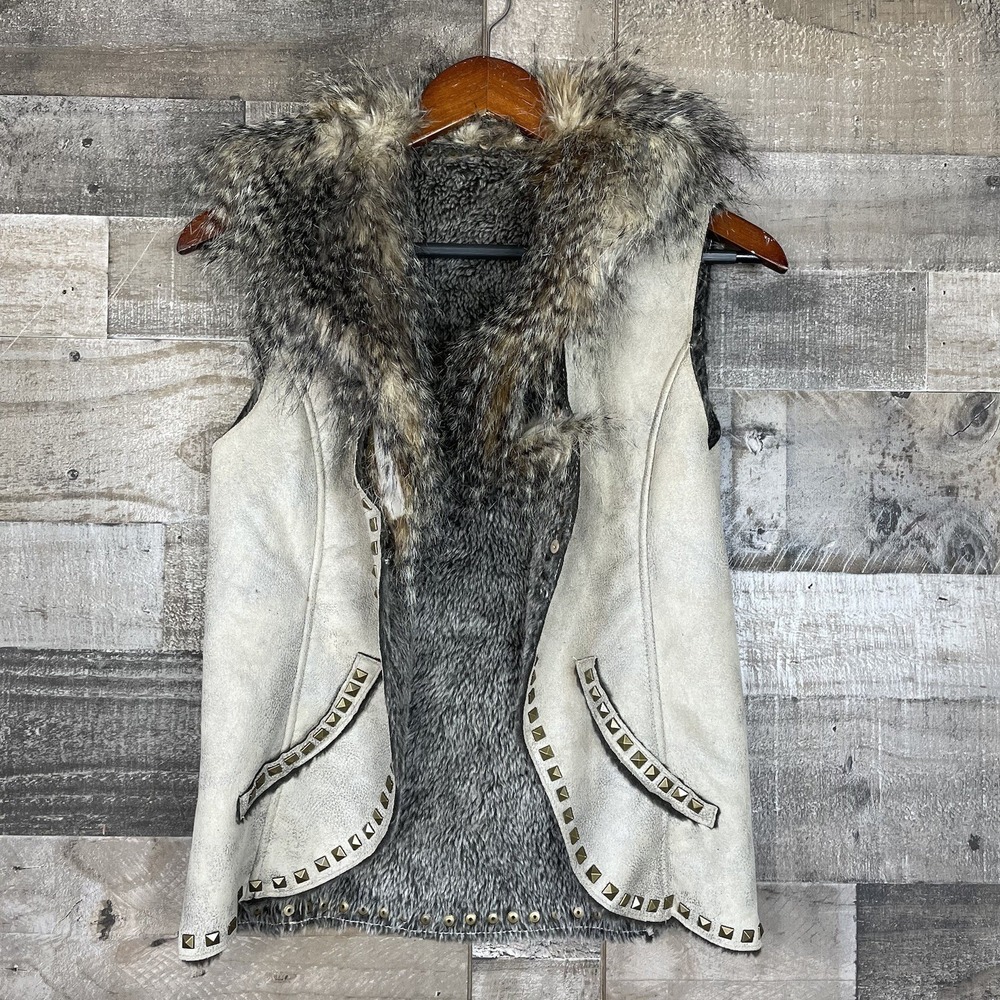 Montana Co Womens Vest Size S Tan Faux Suede Vest Fur Trim Rivets Raw Edge